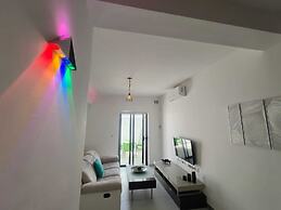 Twin Room with Laundry in Pembroke