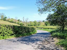 3 Railway Cottages