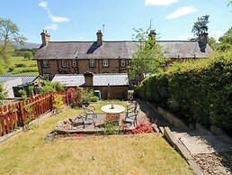 3 Railway Cottages
