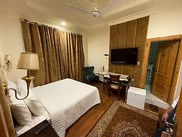 Shelton Hotel Kumrat