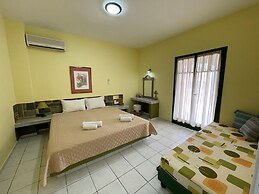 Aquarius Apartments by Checkin