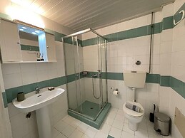 Aquarius Apartments by Checkin