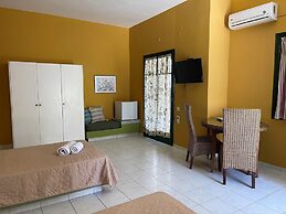 Aquarius Apartments by Checkin