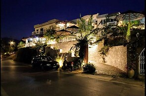 Aquarius Apartments by Checkin