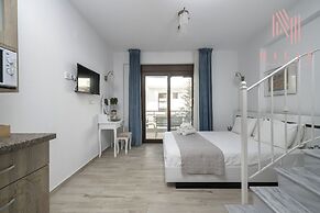 Azur Residences, Nilie Hospitality MGMT