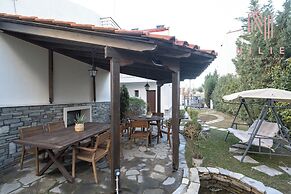 Azur Residences, Nilie Hospitality MGMT