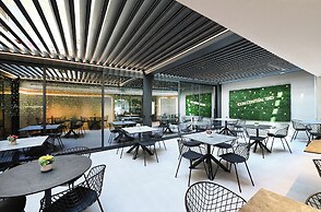 Icon Central SKG