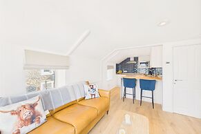 Host Stay St Cuthbert s Cottage