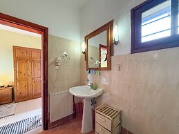 Pliades Traditional Guesthouse