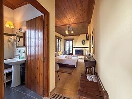 Pliades Traditional Guesthouse