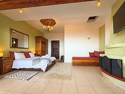 Pliades Traditional Guesthouse