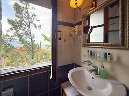 Pliades Traditional Guesthouse