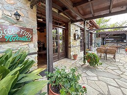 Pliades Traditional Guesthouse