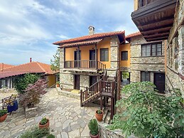 Pliades Traditional Guesthouse