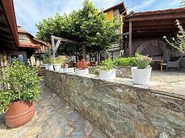 Pliades Traditional Guesthouse