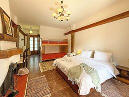 Pliades Traditional Guesthouse