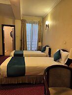 Platinum Hotel