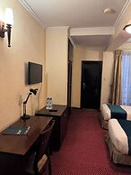 Platinum Hotel