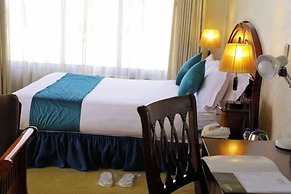 Platinum Hotel