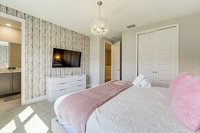 Themed Bedrooms: Kissimmee Gem w/ Pool Access!