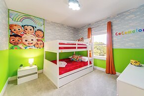Themed Bedrooms: Kissimmee Gem w/ Pool Access!