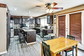 Home Theater & Large Backyard Deck: Tacoma Abode!