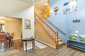 Home Theater & Large Backyard Deck: Tacoma Abode!