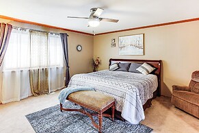 Home Theater & Large Backyard Deck: Tacoma Abode!