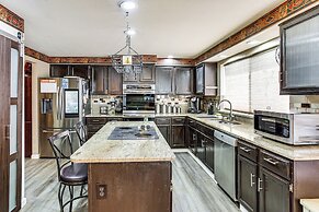 Home Theater & Large Backyard Deck: Tacoma Abode!