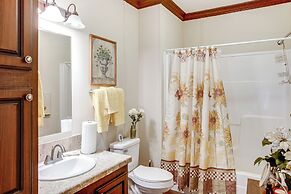 Swim, Fish & Relax: Eastover Gem w/ Porch
