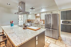 3 Mi to Dtwn Shops & Eats: Mesa Home w/ Pool!