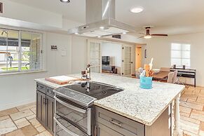 3 Mi to Dtwn Shops & Eats: Mesa Home w/ Pool!