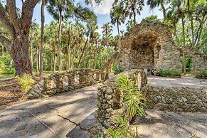 Artsy Bungalow on St Anne Lake: Pool, Dock & Deck