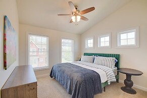 Near TBK Bank Sports Complex: Quad Cities Townhome