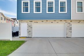 Near TBK Bank Sports Complex: Quad Cities Townhome