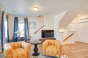 Near TBK Bank Sports Complex: Quad Cities Townhome