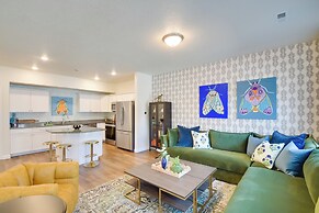 Near TBK Bank Sports Complex: Quad Cities Townhome