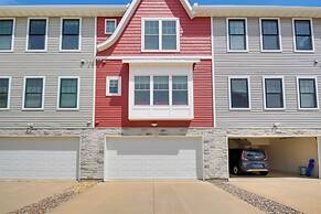 2 Mi to TBK Bank Sports Complex: Townhome w/ Patio