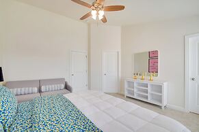 2 Mi to TBK Bank Sports Complex: Townhome w/ Patio
