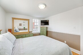 Steps to Shore: Newly Renovated Dewey Beach Home!