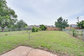 2 Mi to Lake Hefner: Modern Townhome!