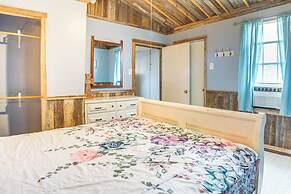 Walk to Lake Buchanan: Cottage Near Wineries!