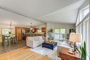 Walk to River: Loudonville Retreat w/ Hot Tub!