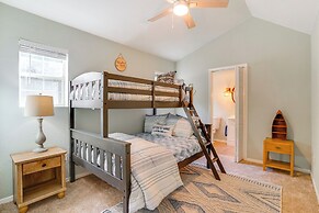 5 Mi to Historic Granbury Square: Lakefront Escape