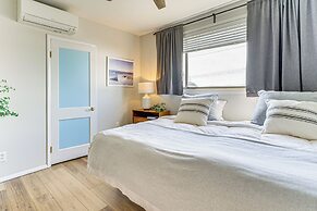 4 Boat Slips: Getaway on Mouth of Clinton River!