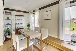 4 Boat Slips: Getaway on Mouth of Clinton River!