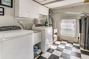 4 Boat Slips: Getaway on Mouth of Clinton River!