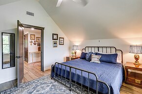 Greers Ferry Lake Retreat: Game Room + Fire Pit!