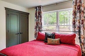 Greers Ferry Lake Retreat: Game Room + Fire Pit!