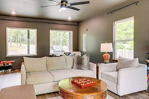 Greers Ferry Lake Retreat: Game Room + Fire Pit!